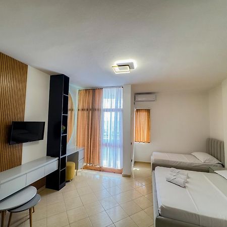 Eden Hotel Shëngjin Buitenkant foto