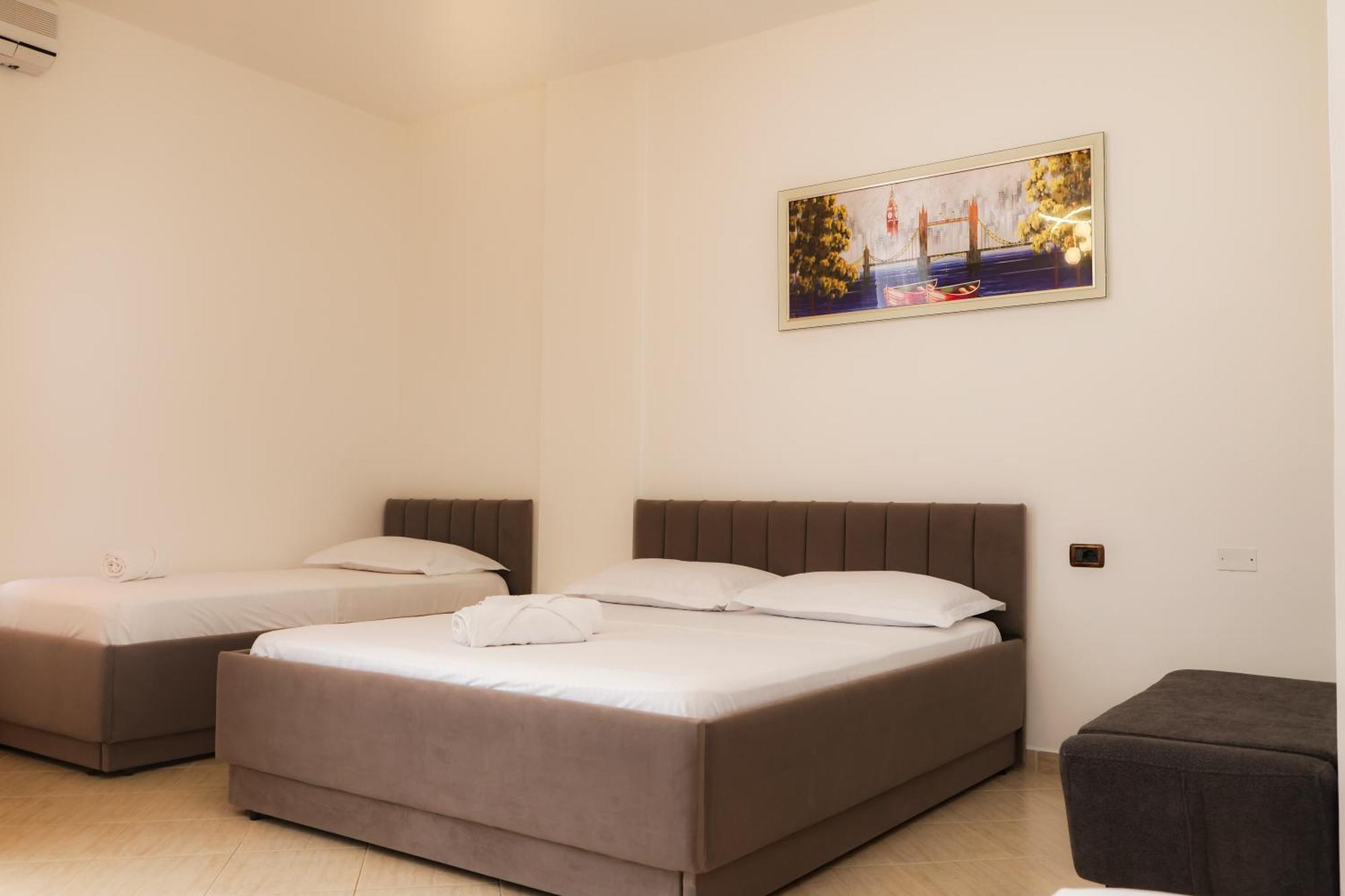 Eden Hotel Shëngjin Buitenkant foto