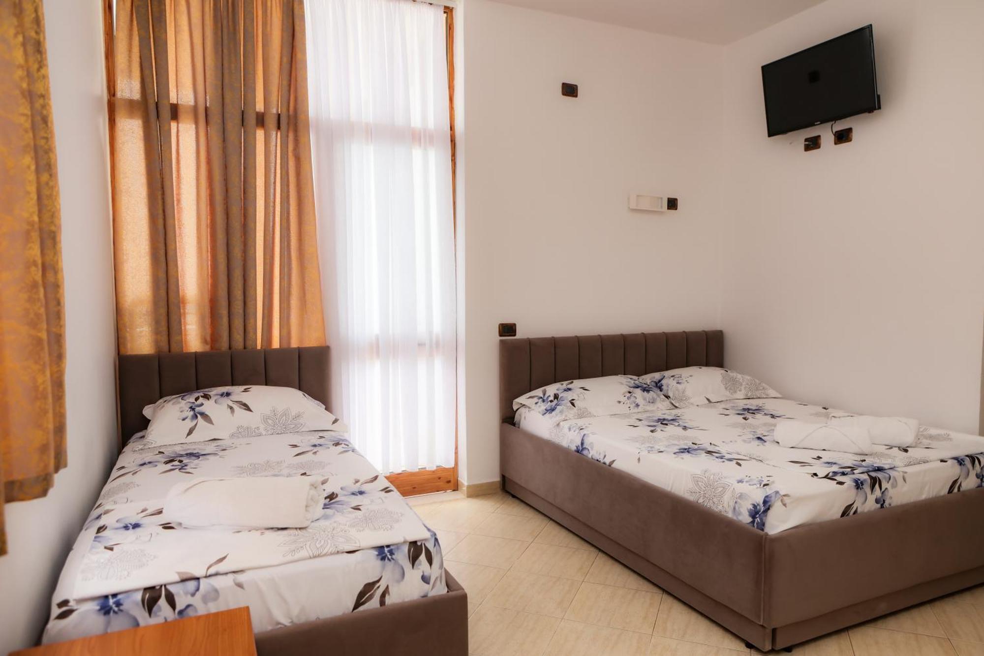 Eden Hotel Shëngjin Buitenkant foto